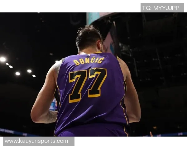 球哥对阵老东家表现惨淡四投零中得分为零正负值惨淡至极 球哥对阵老东家表现惨淡四投零中得分为零正负值惨淡至极