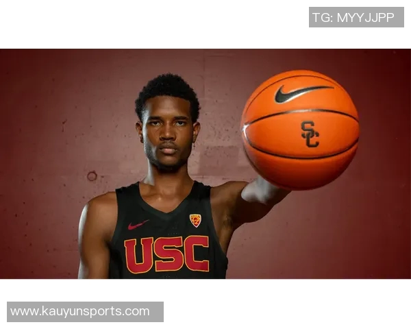 费尔顿：莫布里应学习加内特的心态每晚都要展现出强硬的竞争精神