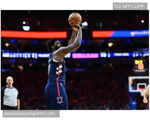 恩比德状态起伏明显14投仅中6贡献18分2篮板2助攻正负值惨淡11 恩比德状态起伏明显14投仅中6贡献18分2篮板2助攻正负值惨淡11